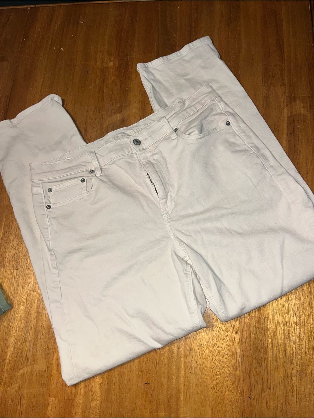 American eagle white straight leg Jean